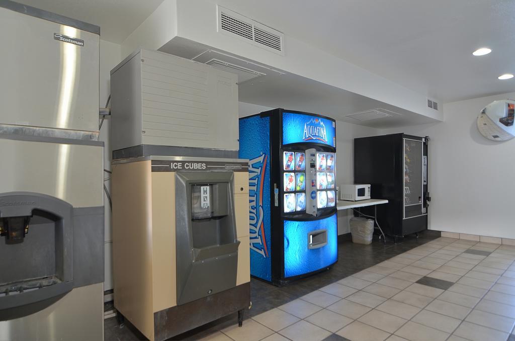 Motel 6-Indio, Ca - Palm Springs Экстерьер фото