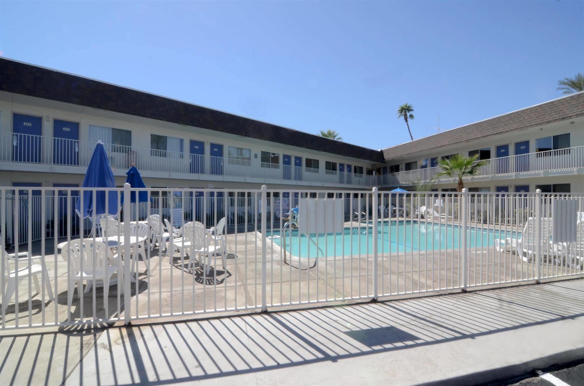 Motel 6-Indio, Ca - Palm Springs Экстерьер фото